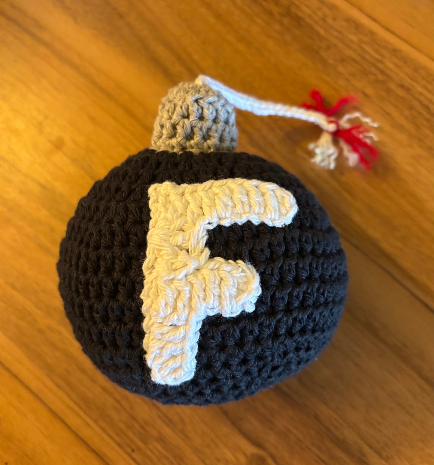 Crochet - F' Bomb